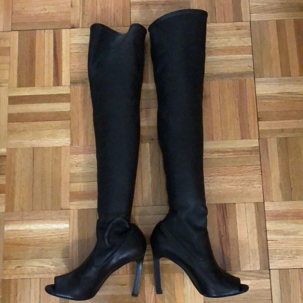 Manolo Blahnik ‘KAUF’ over-the-knee leather boots